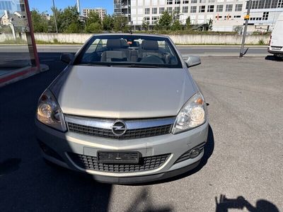 Gebraucht Opel Astra Edition 140 PS (102 kW) 2010