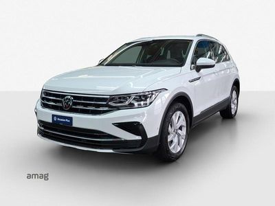 Pure white uni Gebraucht 2023 VW Tiguan Elegance SUV | CHF 33’490 (Guter Preis)