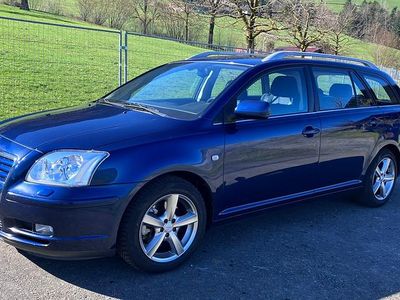 Gebraucht Toyota Avensis Sol 147 PS (108 kW) 2003 Kombi