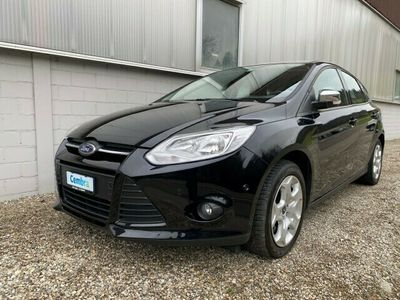 gebraucht Ford Focus 1.6i VCT Trend