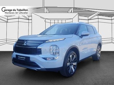 Neu Mitsubishi Outlander P-HEV Intense 306 PS (225 kW) 2025 SUV