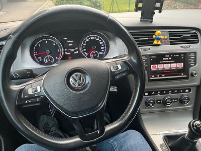Gebraucht VW Golf VII Comfortline 150 PS (110 kW) 2016 Limousine