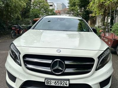 Mercedes GLA200