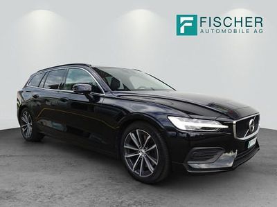 Gebraucht 2021 Volvo V60 Momentum Kombi | CHF 28’800 (Fairer Preis)