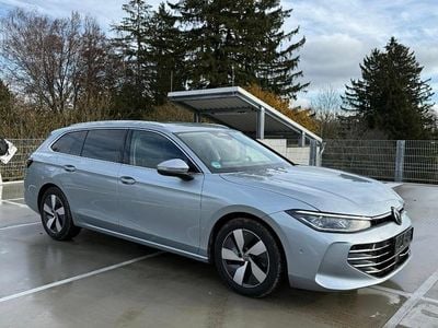 Gebraucht VW Passat Elegance 150 PS (110 kW) 2025 Kombi