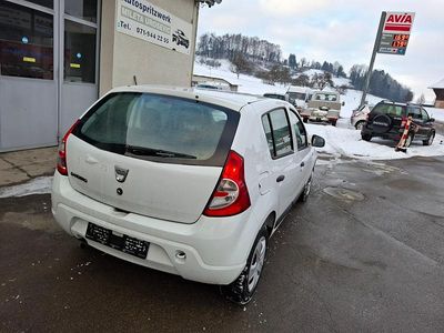 Gebraucht 2012 Dacia Sandero Ambiance | CHF 1’999 (Teuer)