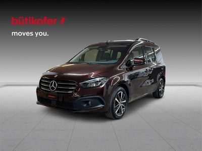 Bordeaux Gebraucht 2022 Mercedes 180 Progressive Limousine | CHF 34’900