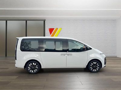 Weiss Neu 2025 Hyundai Staria Premium Van / Kleinbus | CHF 62’900 (Etwas zu teuer)