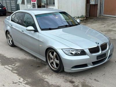 BMW 325