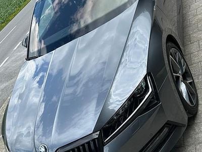 Gebraucht Skoda Superb SportLine 200 PS (147 kW) 2024 Kombi