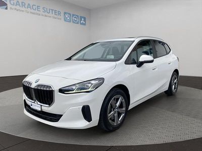 Weiss Gebraucht 2023 BMW 223 Active Tourer Sport Line Van / Kleinbus | CHF 28’900 (Fairer Preis)