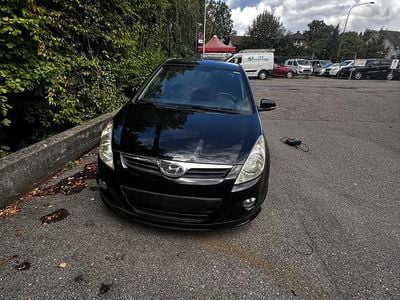 Gebraucht 2011 Hyundai i20 Premium | CHF 2’500 (Fairer Preis)