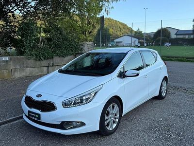 Gebraucht 2013 Kia Ceed Kleinwagen | CHF 6’900 (Teuer)
