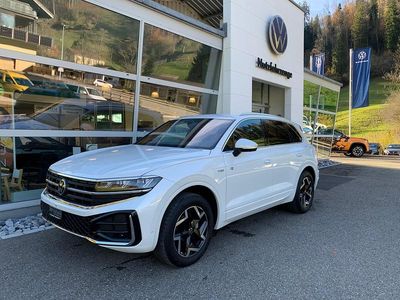 Gebraucht 2024 VW Touareg R-line SUV | CHF 67’400 (Fairer Preis)