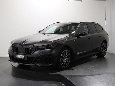 Anthrazit Gebraucht 2025 BMW i5 Comfort Edition Kombi | CHF 59’990 (Superpreis)