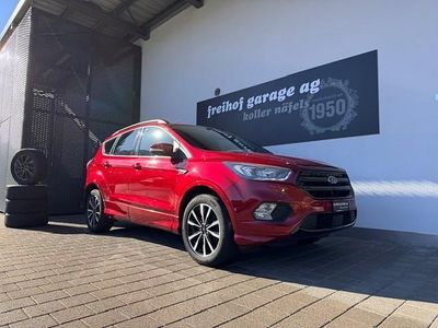 Rot Gebraucht 2018 Ford Kuga ST-Line SUV | CHF 15’250 (Fairer Preis)