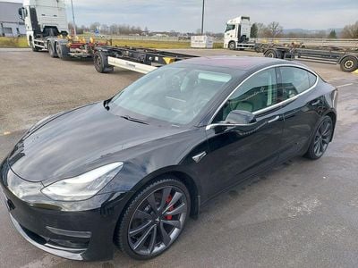 Gebraucht 2019 Tesla Model 3 Performance Limousine | CHF 17’000 (Guter Preis)