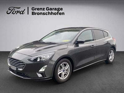 Grau Gebraucht 2022 Ford Focus Cool & Connect Limousine | CHF 22’900 (Guter Preis)