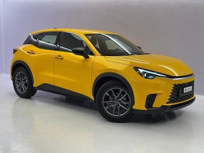 Gelb Neu 2026 Lexus LBX Impression Line SUV | CHF 37’880 (Fairer Preis)