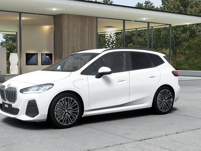 Weiss Neu 2026 BMW 230e Active Tourer Comfort Edition Van / Kleinbus | CHF 61’900
