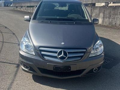 Gebraucht 2011 Mercedes B180 Van / Kleinbus | CHF 2’200