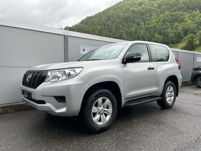 Silber Gebraucht 2023 Toyota Land Cruiser Active SUV | CHF 65’400 (Fairer Preis)