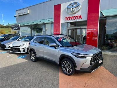 Schwarz Gebraucht 2024 Toyota Corolla Cross Trend SUV | CHF 43’000 (Fairer Preis)