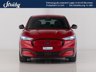 Rot Gebraucht 2021 Ford Mustang Mach-E SUV | CHF 30’700 (Guter Preis)