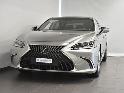 Gebraucht Lexus ES300H 218 PS (160 kW) 2024 Silber Limousine
