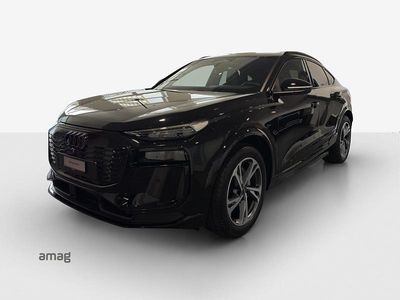 Neu Audi Q6 Sportback e-tron Ambiente 285 kW (388 PS) 2025 Mythosschwarz metallic SUV