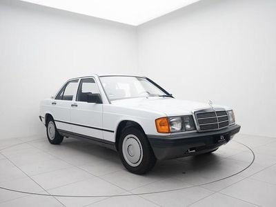 Gebraucht Mercedes 190 102 PS (75 kW) 1986 Limousine