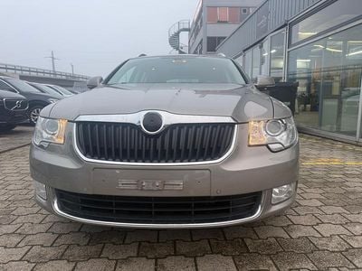 Gebraucht Skoda Superb Elegance 170 PS (125 kW) 2011 Kombi