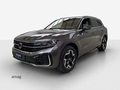 Grigio silicio metallizzato Gebraucht 2024 VW Touareg R-line SUV | CHF 61’490 (Superpreis)