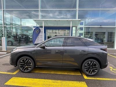 Grau Gebraucht 2025 Peugeot e-3008 GT SUV | CHF 39’900 (Superpreis)