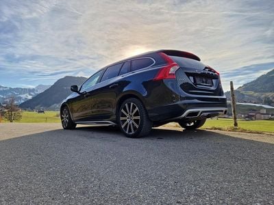 Gebraucht 2014 Volvo V60 Summum Kombi | CHF 10’100