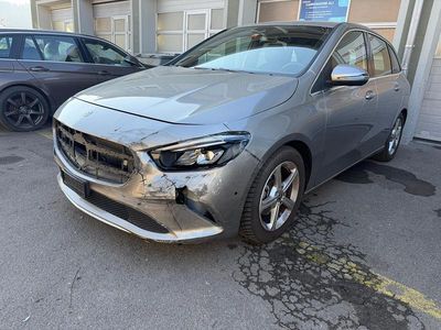 Gebraucht Mercedes B200 Progressive 163 PS (119 kW) 2020 Van / Kleinbus