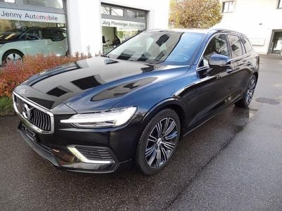 Gebraucht 2022 Volvo V60 Inscription Kombi | CHF 32’800 (Guter Preis)
