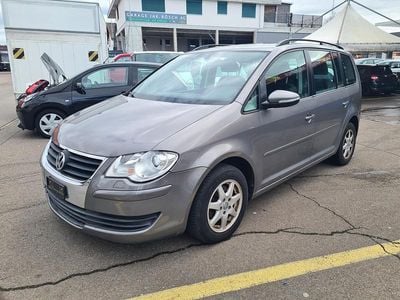Gebraucht VW Touran Trendline 140 PS (102 kW) 2010 Van / Kleinbus