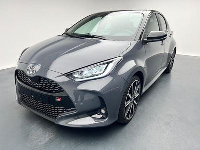 Grau Neu 2025 Toyota Yaris Hybrid Sport Limousine | CHF 33’060 (Fairer Preis)