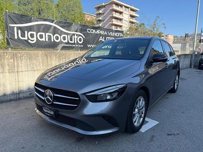 Gebraucht Mercedes B200 Style 163 PS (119 kW) 2020 Van / Kleinbus