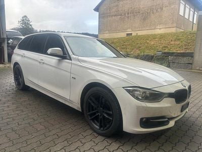 Gebraucht BMW 328 Sport Line 245 PS (180 kW) 2013 Kombi