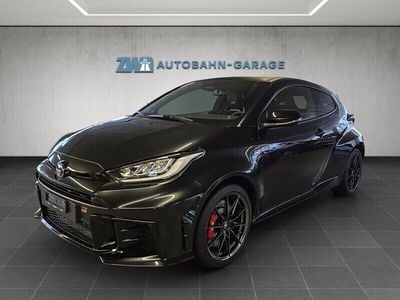 Schwarz Gebraucht 2024 Toyota Yaris Sport Limousine | CHF 42’500