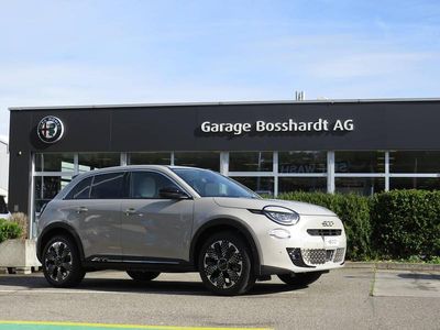Braun Gebraucht 2024 Fiat 600 La Prima SUV | CHF 38’900 (Teuer)