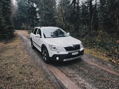 Gebraucht Skoda Octavia Elegance 140 PS (102 kW) 2012 Kombi