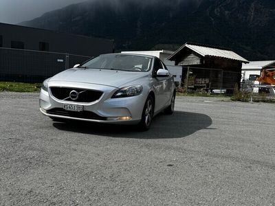 Gebraucht Volvo V40 Inscription 120 PS (88 kW) 2016 Kombi