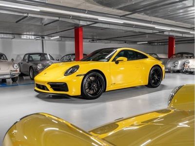 Porsche 911 Carrera GTS