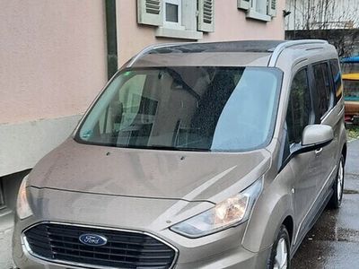 Ford Grand Tourneo Connect