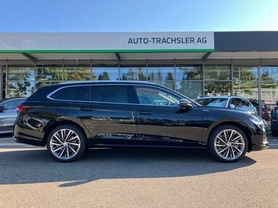 Gebraucht Skoda Superb LAURIN & KLEMENT 265 PS (194 kW) 2025 Schwarz Kombi