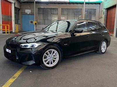 Gebraucht 2023 BMW 330e M Sport Kombi | CHF 25’815 (Superpreis)