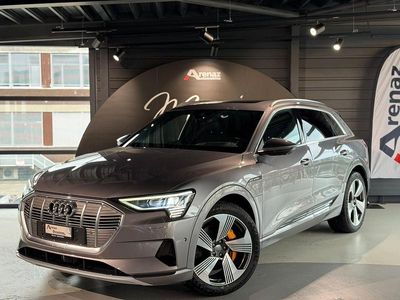 Grau Gebraucht 2019 Audi e-tron Design SUV | CHF 30’900 (Etwas zu teuer)